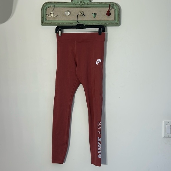 Nike tight fit high-rise full length women’s leggings, medium new with tag mauve - Picture 1 of 5